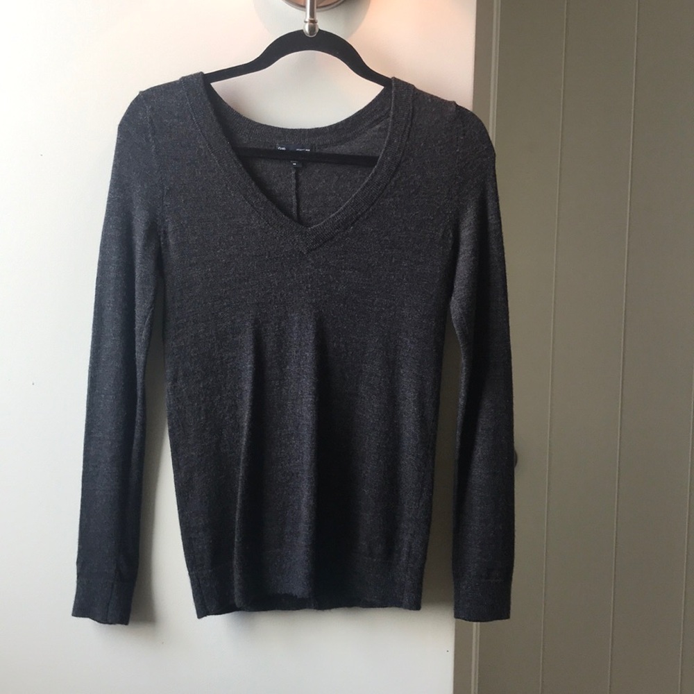 GAP Ultrasoft Wool Size XS V-neck Sweater